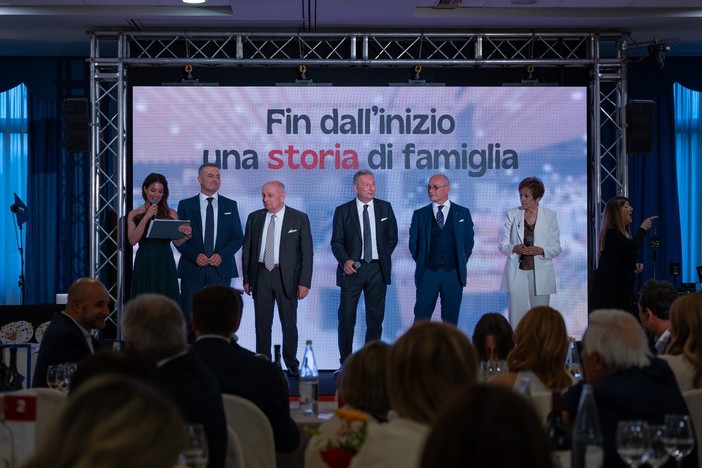 Domenica sera si è svolta la grande festa di Prestofresco per festeggiare i 20 anni del marchio (VIDEO) Domenica sera si è svolta la grande festa di Prestofresco per festeggiare i 20 anni del marchio (VIDEO)