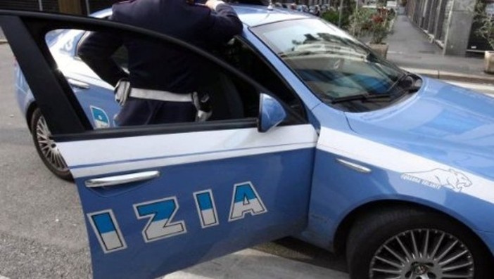 Ladro in fuga aggredisce la guardia giurata: arrestato 39enne con precedenti Ladro in fuga aggredisce la guardia giurata: arrestato 39enne con precedenti