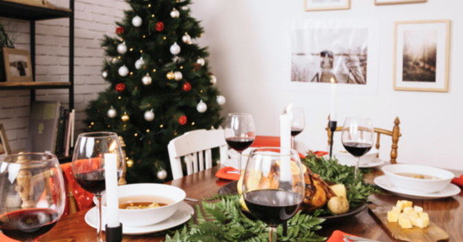 Festività e pranzi in famiglia: i consigli per una cucina sicura