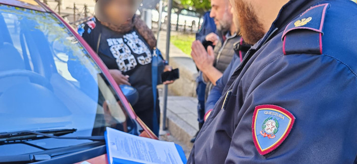 Mattinata di controlli a Novara: 107 persone identificate