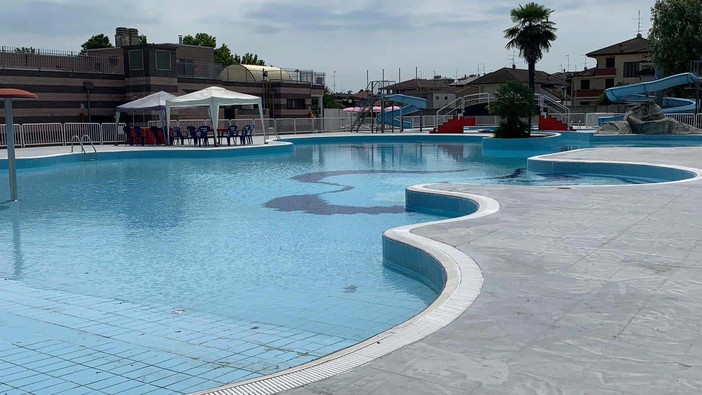 Trecate, riaperta la piscina comunale estiva