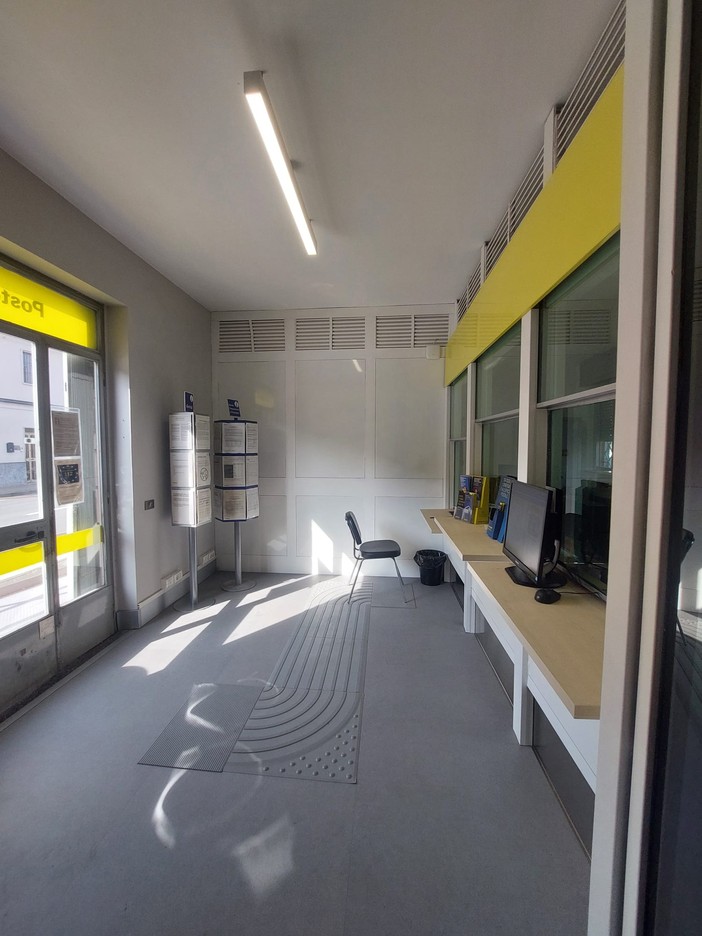 Riapre l’ufficio postale di Cameriano dopo i lavori di ristrutturazione