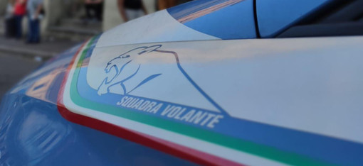 Truffa del finto poliziotto: coppia novarese raggirata per quasi 100mila euro Truffa del finto poliziotto: coppia novarese raggirata per quasi 100mila euro