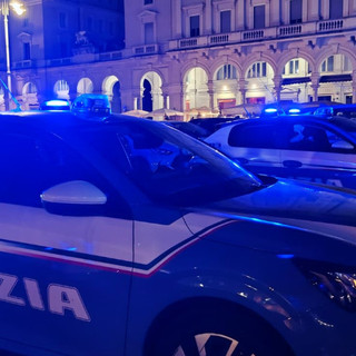 Controlli sulla movida a Novara: due giovani denunciati per droga e resistenza