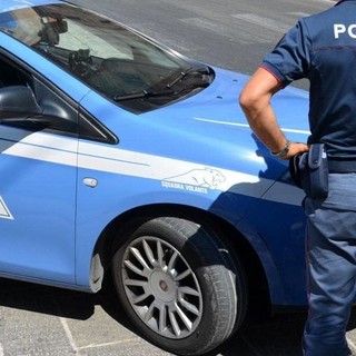 Possedeva precursori per la sintesi di droghe: 23enne arrestato dalla polizia di Novara