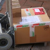 Boom di pacchi per Poste Italiane tra Black Friday e Natale Boom di pacchi per Poste Italiane tra Black Friday e Natale