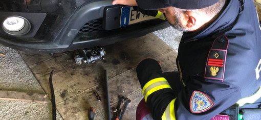 Controlli della Polizia Stradale: tre officine abusive scoperte nel Novarese