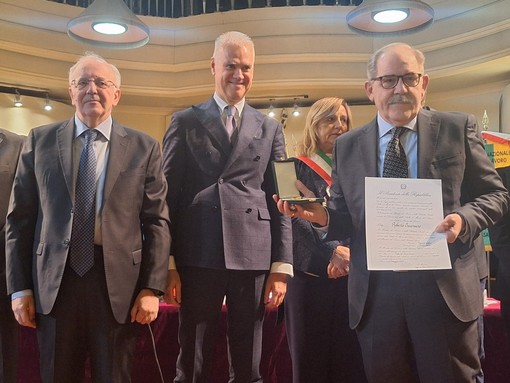 Il ministro Zangrillo premia i 90 nuovi Maestri del lavoro piemontesi: &quot;Riscattare i drammi Thyssen e Brandizzo&quot;
