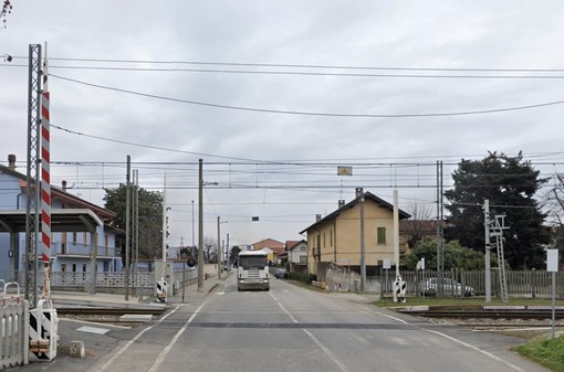 Nodo ferroviario di Momo, il Comune rivede il progetto Rfi Nodo ferroviario di Momo, il Comune rivede il progetto Rfi