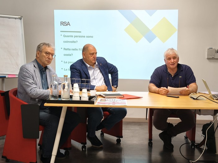 Rsa, Cgil e Federconsumatori Piemonte contro la Regione: "Asl paghi a tutti metà retta. Pronti alle cause"