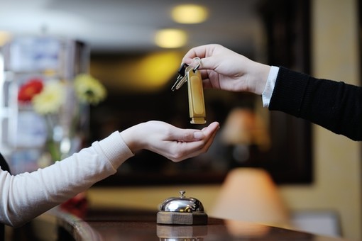 “In Italia 20mila imprese alberghiere  faticano a far fronte ai costi fissi di gestione”
