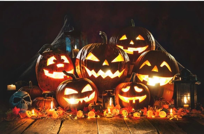 A Bellinzago Novarese torna "Halloween Par Branzak": un pomeriggio tra labirinto infestato, artisti di strada e sapori tipici