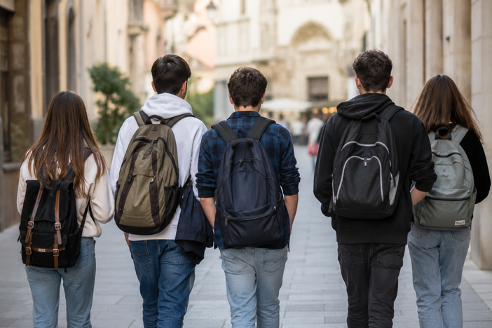 Adolescenti e sostanze psicotrope, incontro online promosso dal Centro per le Famiglie