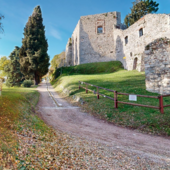 Beatles a lume di candela nella Rocca di Arona: arriva lo spettacolo "Candle Live" Beatles a lume di candela nella Rocca di Arona: arriva lo spettacolo "Candle Live"