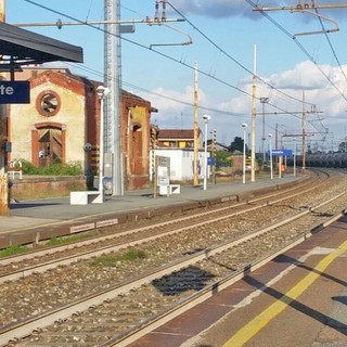 Si raccolgono fondi per i funerali del giovane diciottenne travolto dal treno