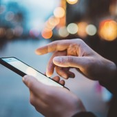 Un iPhone17 in vendita a prezzo scontato: un novarese vittima di una truffa online Un iPhone17 in vendita a prezzo scontato: un novarese vittima di una truffa online