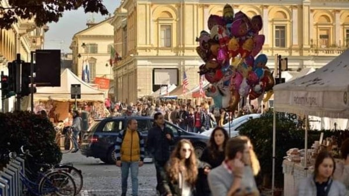 A Novara torna la Fiera di novembre: nel weekend di San Martino chiuse vie e piazze del centro A Novara torna la Fiera di novembre: nel weekend di San Martino chiuse vie e piazze del centro