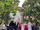Successo per &quot;Si parla, si canta&quot; nel giardino di Palazzo Natta