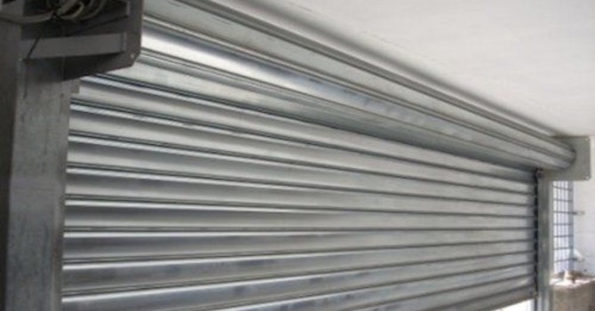 La desertificazione commerciale riduce vivibilità e valore delle città