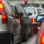 Traffico a Novara, 38 ore l’anno perse in coda