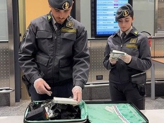 Controlli della Gdf a Malpensa