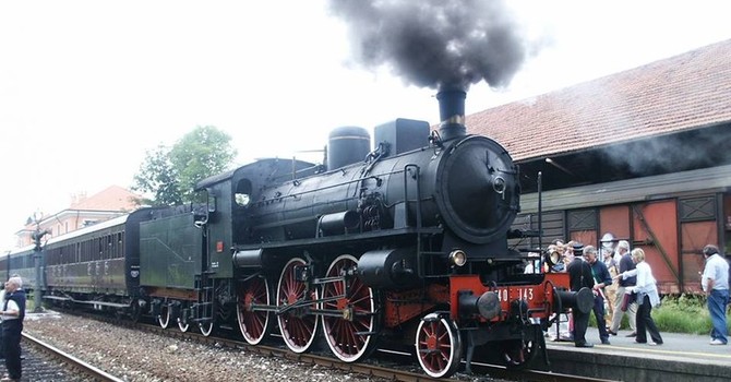 La Novara-Varallo compie 140 anni: cinque viaggi celebrativi con il treno storico