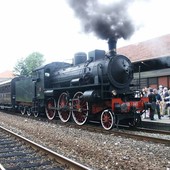 Treno storico Novara–Varallo Sesia: torna il viaggio a ritmo lento tra paesaggi e storia Treno storico Novara–Varallo Sesia: torna il viaggio a ritmo lento tra paesaggi e storia