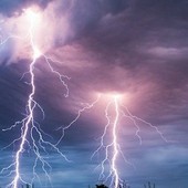 Allerta gialla per temporali nel Novarese: possibili grandine e raffiche di vento