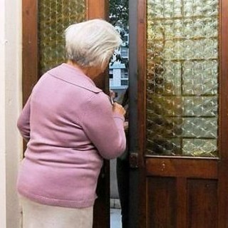Tecnico caldaie chiede soldi per pezzi di ricambio e sparisce: truffata un'anziana