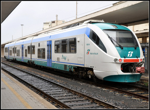 Il Pd in Regione: “Nuovo contratto ferroviario, tagli che penalizzano i pendolari”