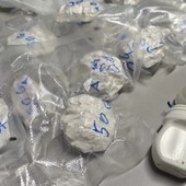 Un chilo di cocaina pronto per il mercato dello spaccio: arrestato 22enne albanese a Novara Un chilo di cocaina pronto per il mercato dello spaccio: arrestato 22enne albanese a Novara