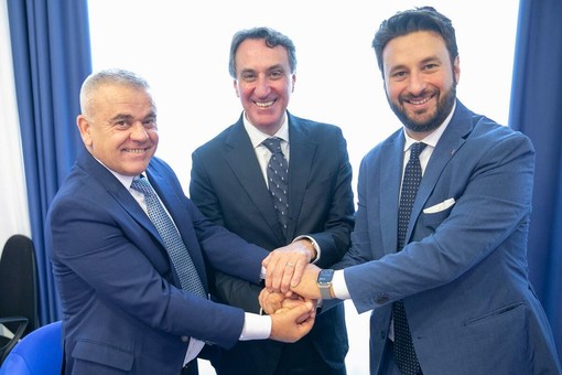 Formazione infermieristica: una nuova collaborazione tra le università del Piemonte Orientale e di Argirocastro Formazione infermieristica: una nuova collaborazione tra le università del Piemonte Orientale e di Argirocastro