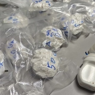 Un chilo di cocaina pronto per il mercato dello spaccio: arrestato 22enne albanese a Novara
