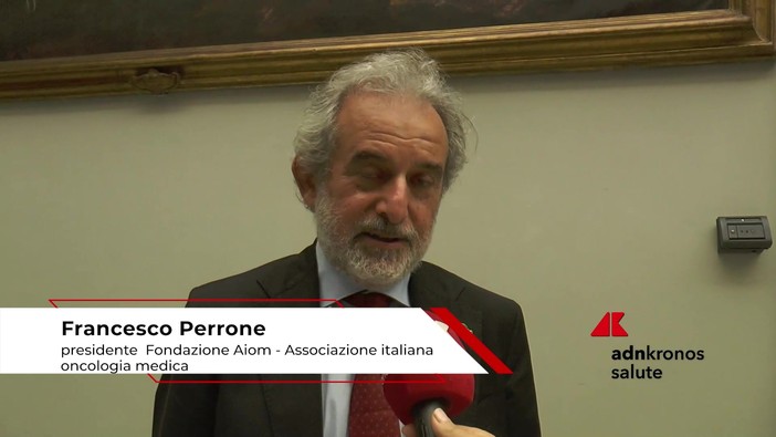 Tumori: Perrone (Fondazione Aiom), 'chiediamo aumento costo prodotti da fumo'