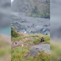 Nuova inondazione in Nepal, fiume di fango spazza via intero villaggio Nuova inondazione in Nepal, fiume di fango spazza via intero villaggio