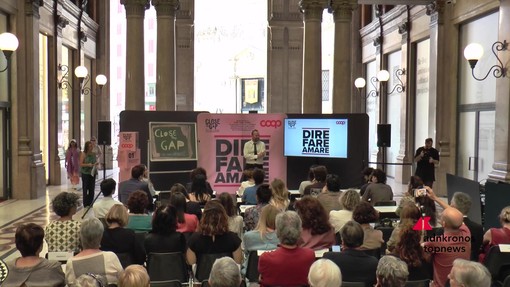 'Close the Gap', campagna Coop per la prima volta in un luogo pubblico a Roma 'Close the Gap', campagna Coop per la prima volta in un luogo pubblico a Roma