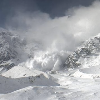 Nevicate in arrivo sulle Alpi, aumenta il rischio valanghe