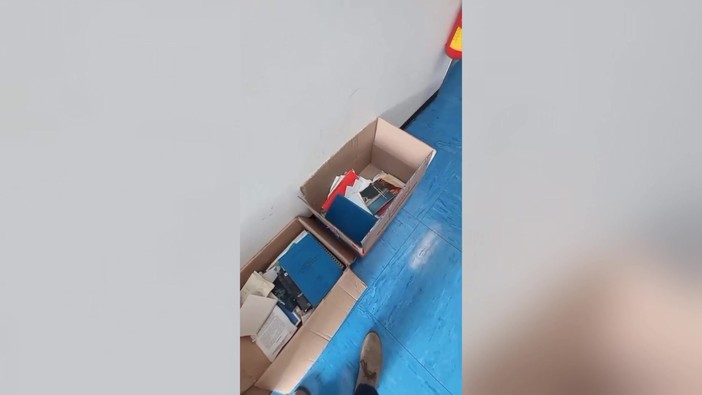 Report, Ranucci fa gli scatoloni e lascia la redazione: "Finisce una storia durata 20 anni" Report, Ranucci fa gli scatoloni e lascia la redazione: "Finisce una storia durata 20 anni"