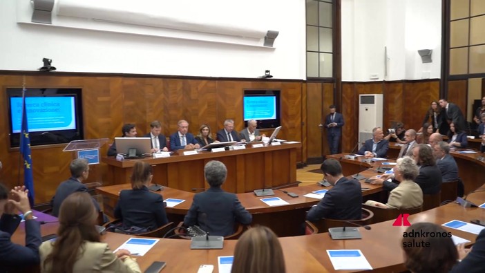AstraZeneca presenta al MIMIT un piano da 66,2 milioni in Italia per la ricerca clinica AstraZeneca presenta al MIMIT un piano da 66,2 milioni in Italia per la ricerca clinica