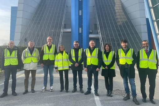I rifiuti come fonte di energia e calore I rifiuti come fonte di energia e calore