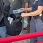 Roma, controlli di polizia con metal detector in una scuola a Tor Bella Monaca