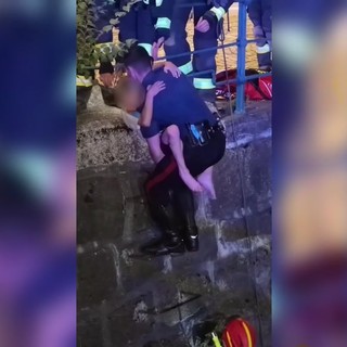 Tre bambini in pericolo sul fiume a Merano, il salvataggio di carabinieri e volontari