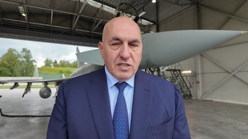 Jet italiani abbattono drone su Lituania, Crosetto: "Ecco cosa significa far parte della Nato"