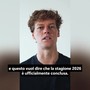 Stagione finita per Sinner, il video annuncio: "Ho bisogno di cure per il ginocchio"