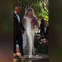 Aurora Ramazzotti si sposa, il video dell'ingresso con papà Eros