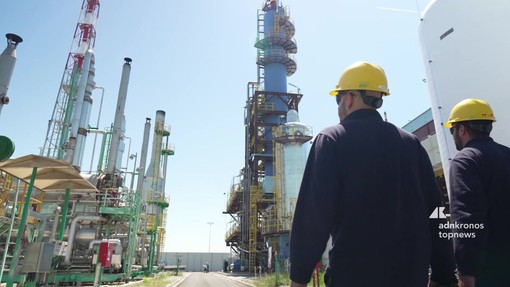 Eni celebra a Ravenna 100 anni, dal gas alla transizione energetica Eni celebra a Ravenna 100 anni, dal gas alla transizione energetica