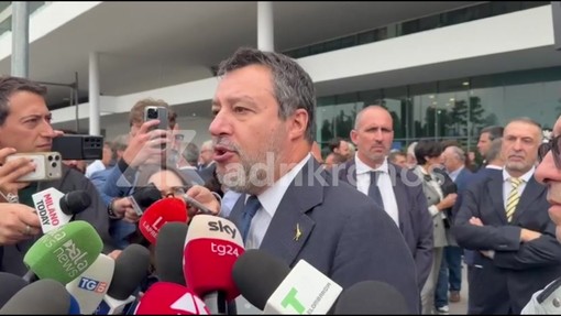 Milano, Salvini: "Sindaco migliore è Sardone. Primarie? Le vincerebbe lei" Milano, Salvini: "Sindaco migliore è Sardone. Primarie? Le vincerebbe lei"