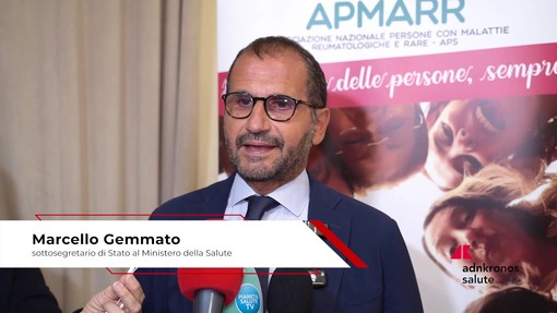 Salute, Gemmato (Ministero della Salute): "Fibromialgia grave nei Lea, rafforzare presa in carico e diagnosi precoce"