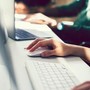 In Italia record occupazione ma sotto media Ocse. Salari, calo più forte tra principali economie