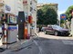 Roma, si cosparge di benzina e si dà fuoco al distributore: gravissimo un 33enne Roma, si cosparge di benzina e si dà fuoco al distributore: gravissimo un 33enne